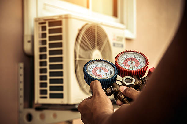 Professional Hvac technician working in Blanchard, LA